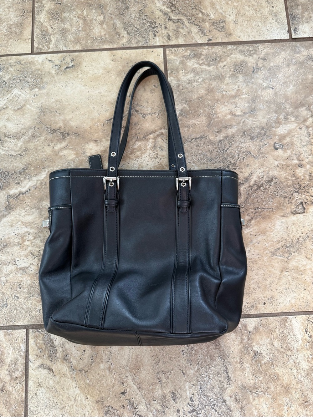 COACH Vintage Black Leather Hamptons Tote Bag - Picture 7 of 9